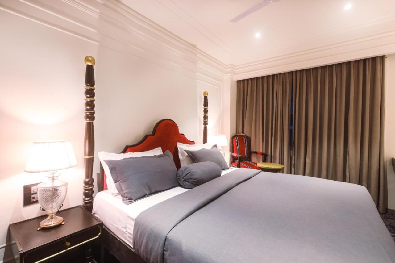 The Saga Hotel Nuova Delhi Esterno foto